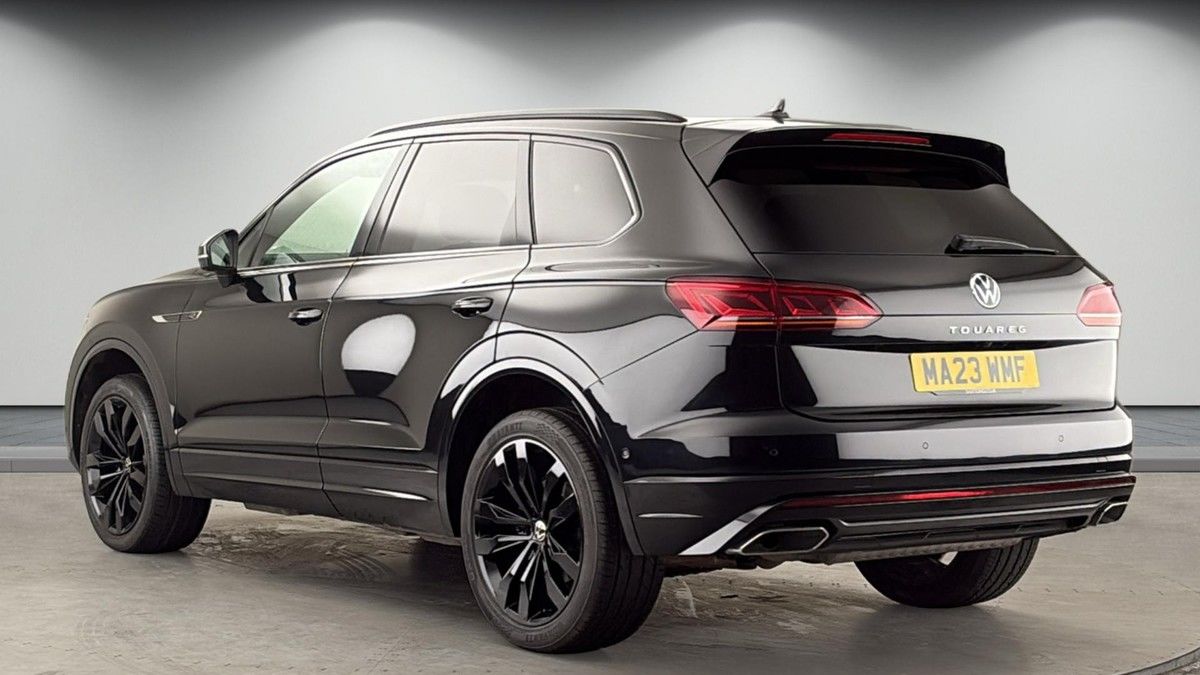 Volkswagen Touareg Image 2