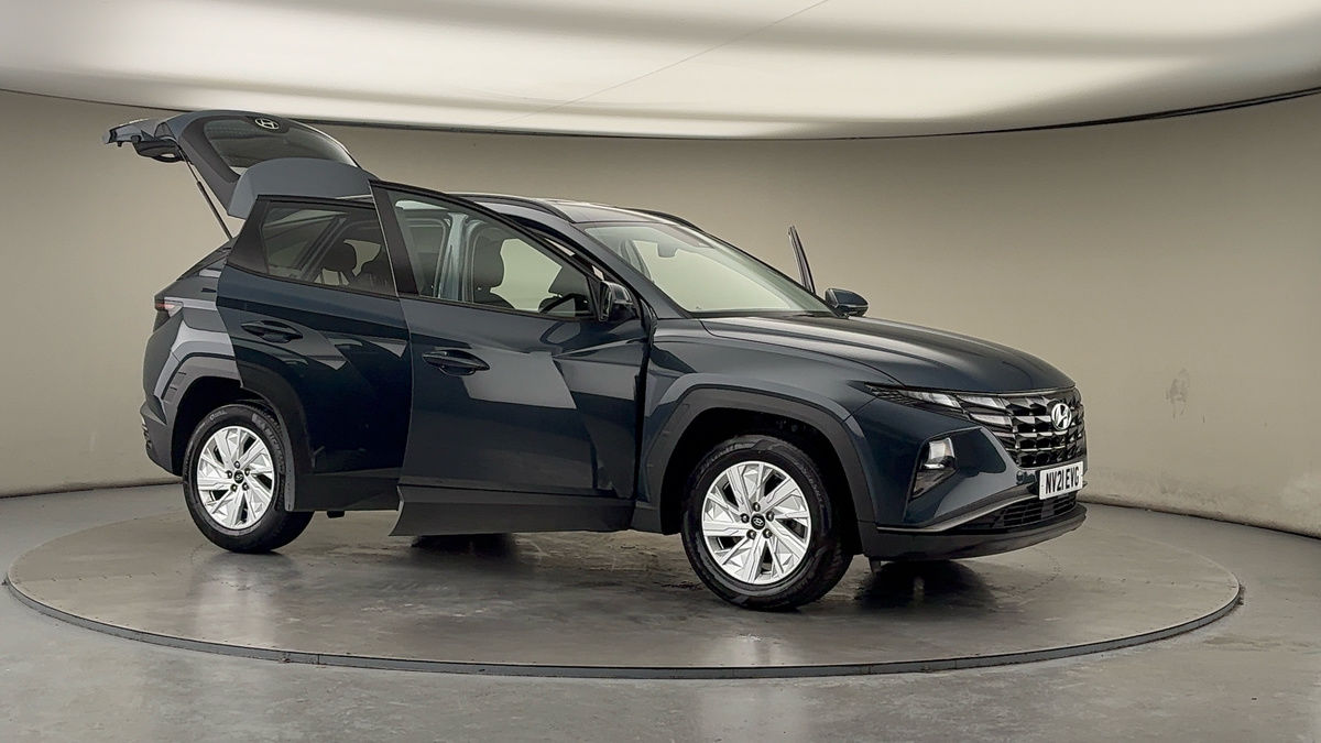 More views of Hyundai TUCSON