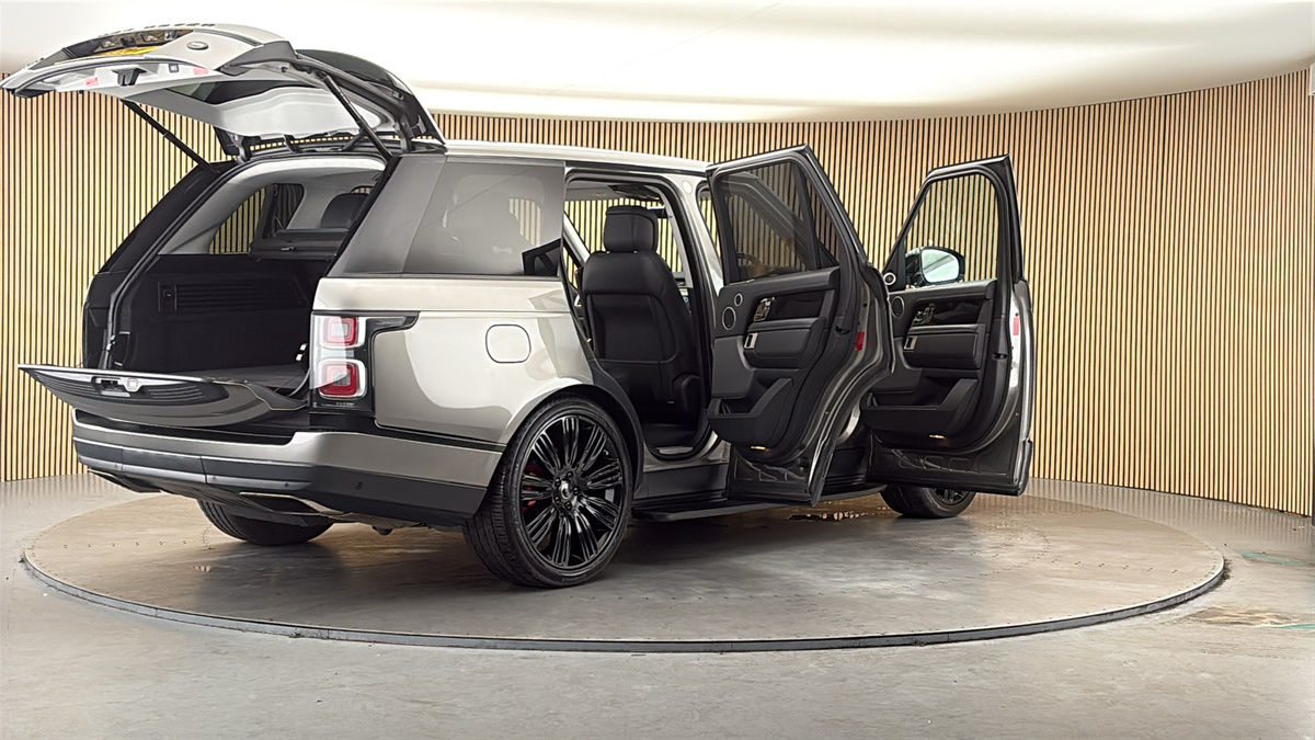 More views of Land Rover Range Rover