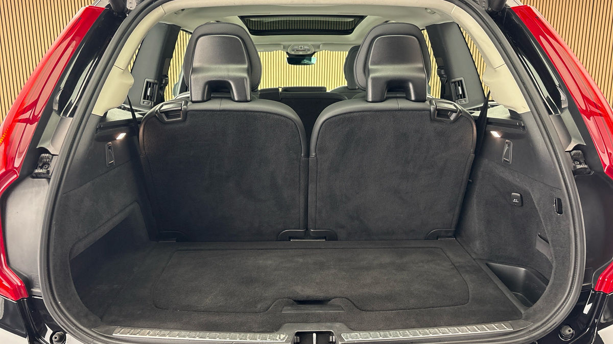 Volvo XC90 Image 11