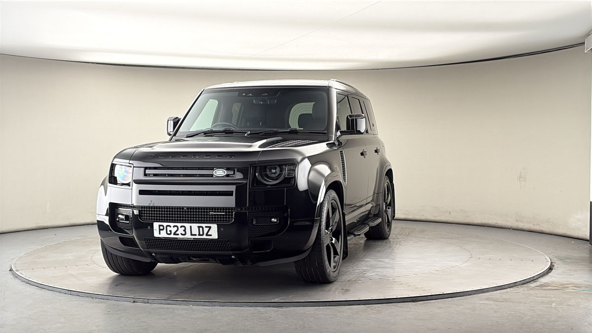 More views of Land Rover Defender 110