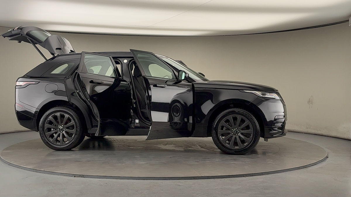 More views of Land Rover Range Rover Velar