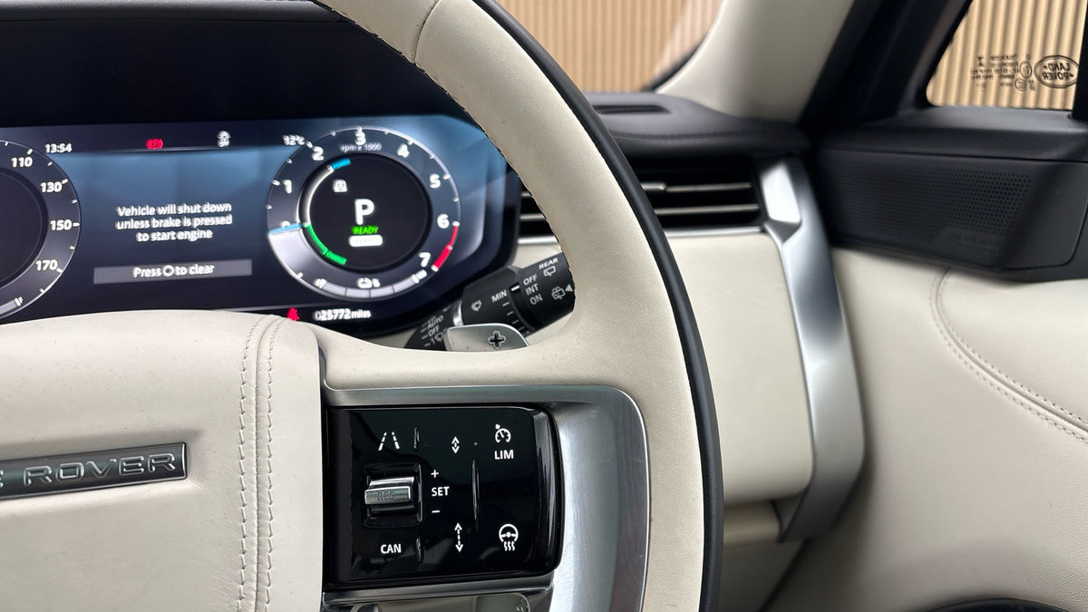 Land Rover Range Rover Image 14