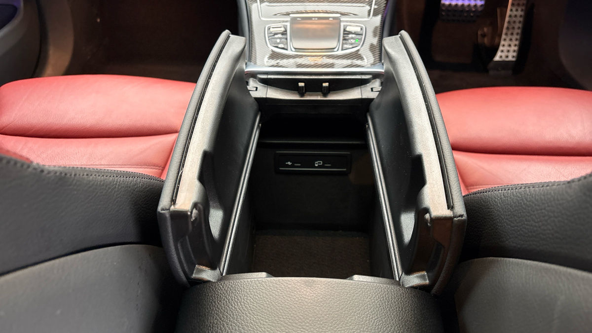 Mercedes-Benz GLC Image 26