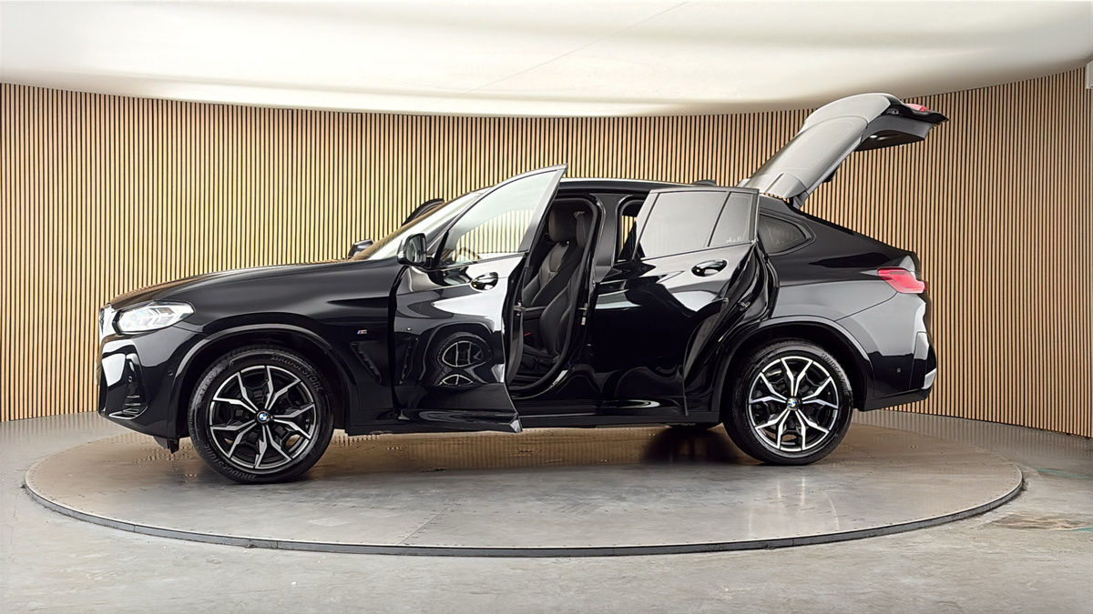 More views of BMW X4