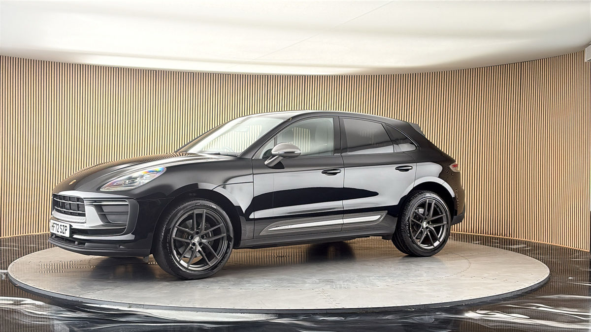 More views of Porsche Macan
