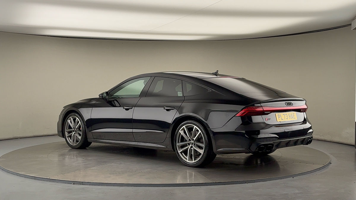 More views of Audi S7