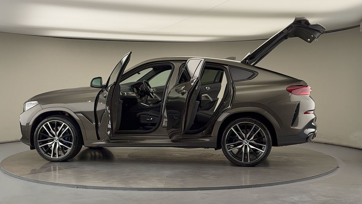 More views of BMW X6