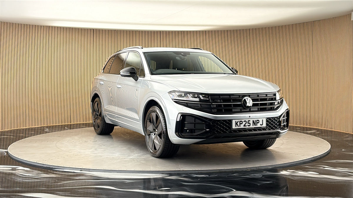 More views of Volkswagen Touareg