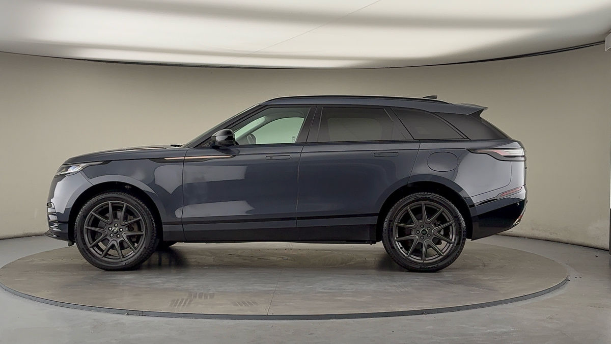 Land Rover Range Rover Velar Image 15