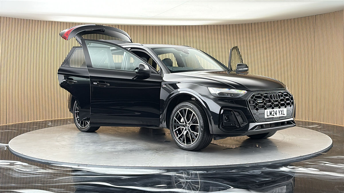 More views of Audi Q5