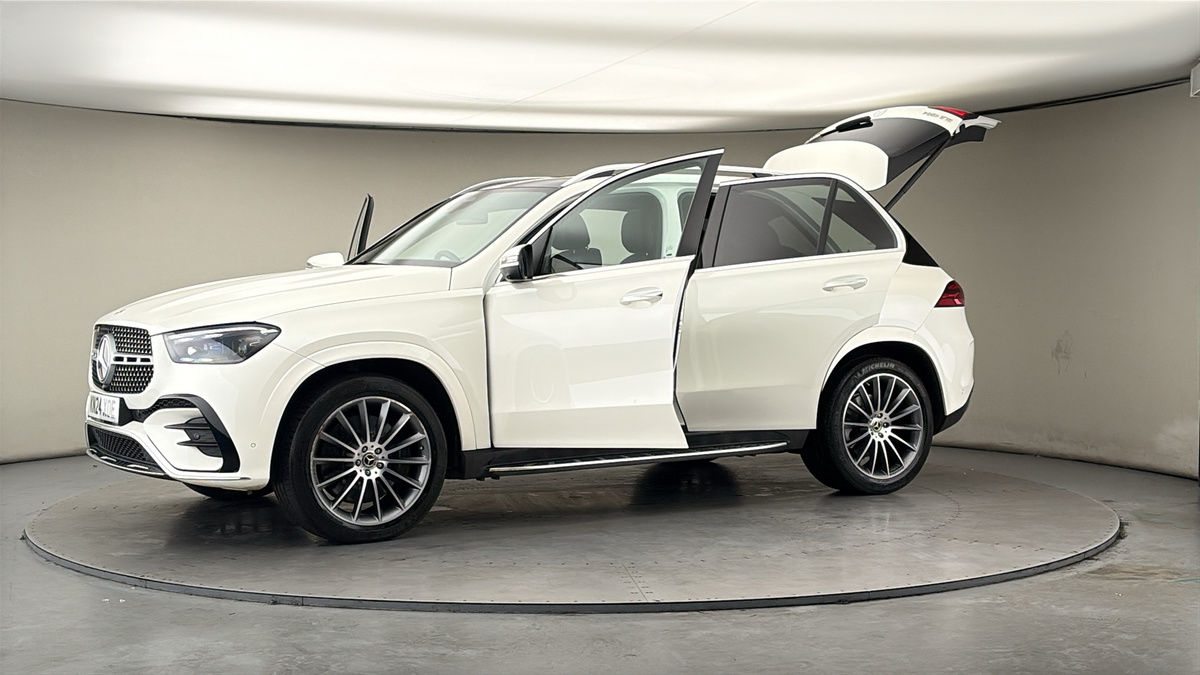 More views of Mercedes-Benz GLE