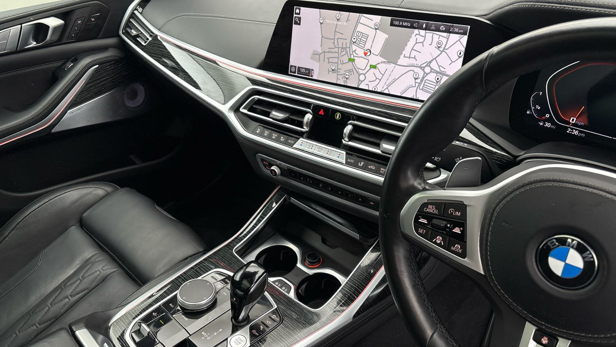 BMW X7 Image 18