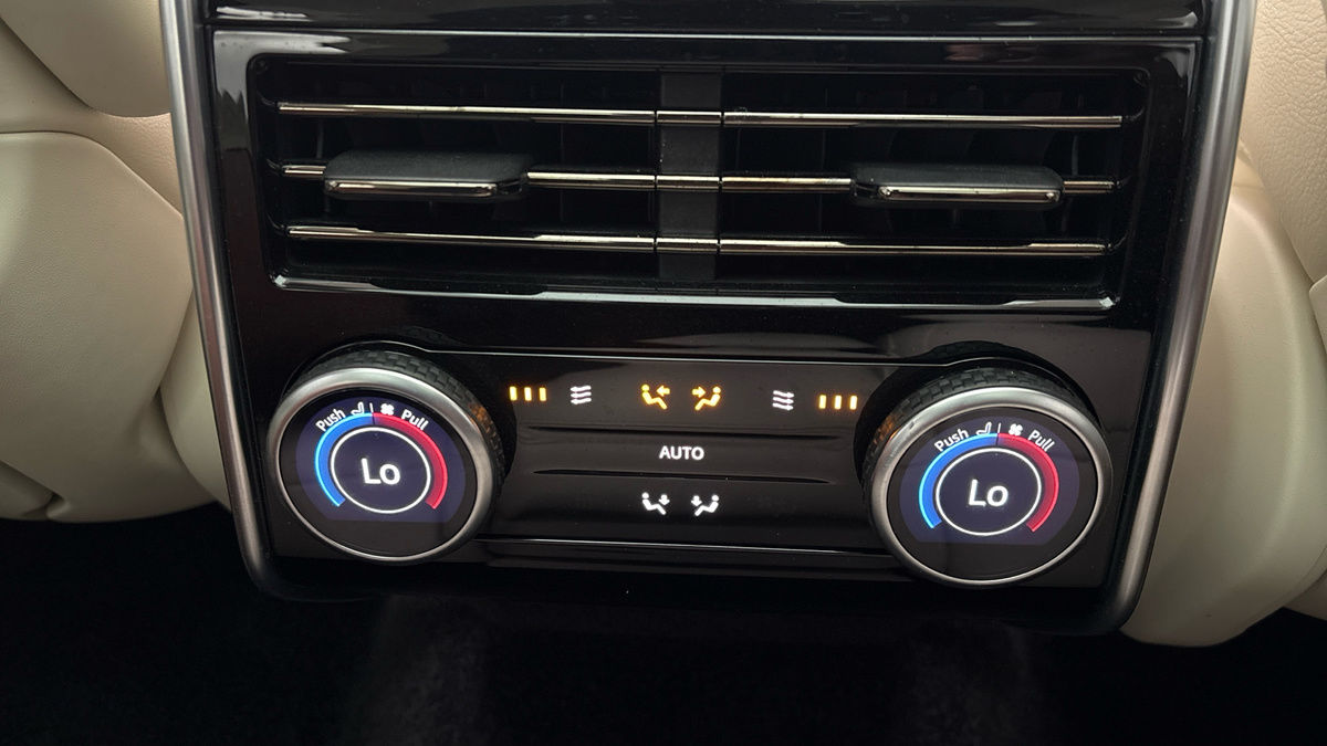 Land Rover Range Rover Image 28