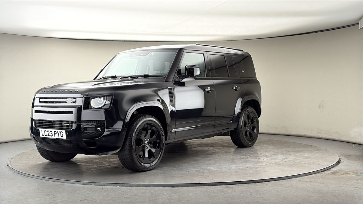 More views of Land Rover Defender 110