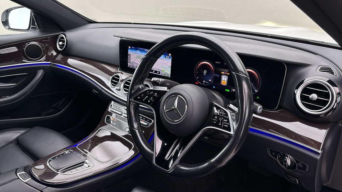 Mercedes-Benz E Class Image 5