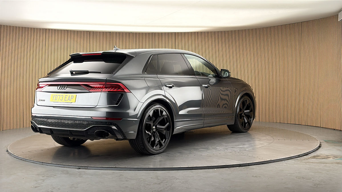 More views of Audi RSQ8