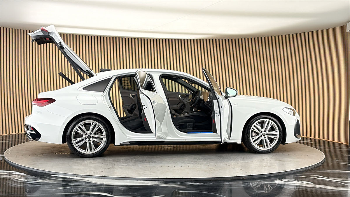 More views of Audi A5