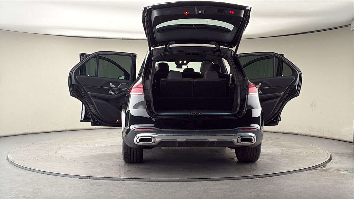 More views of Mercedes-Benz GLE