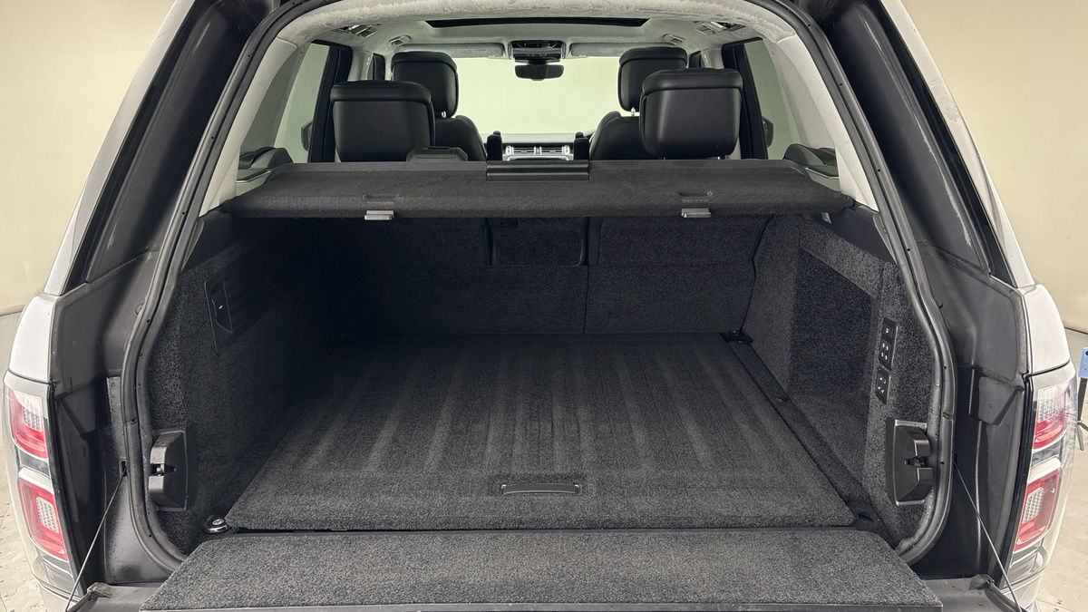 Land Rover Range Rover Image 11