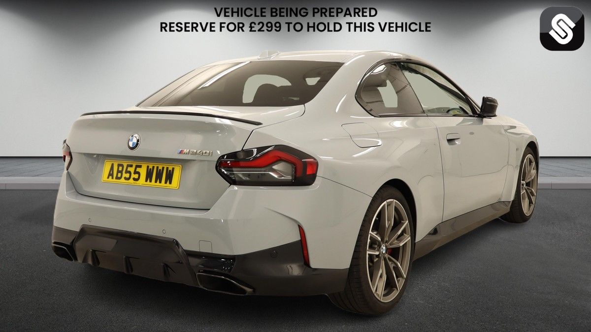 BMW 2 Series Image 4