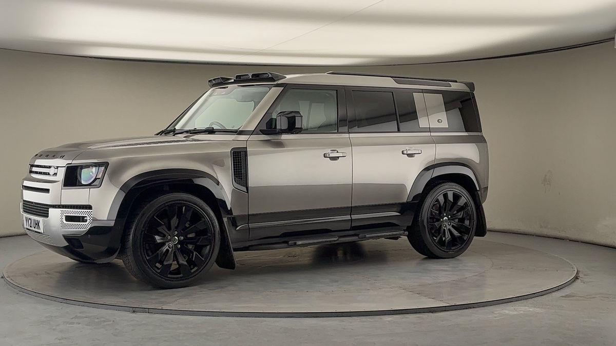 More views of Land Rover Defender 110