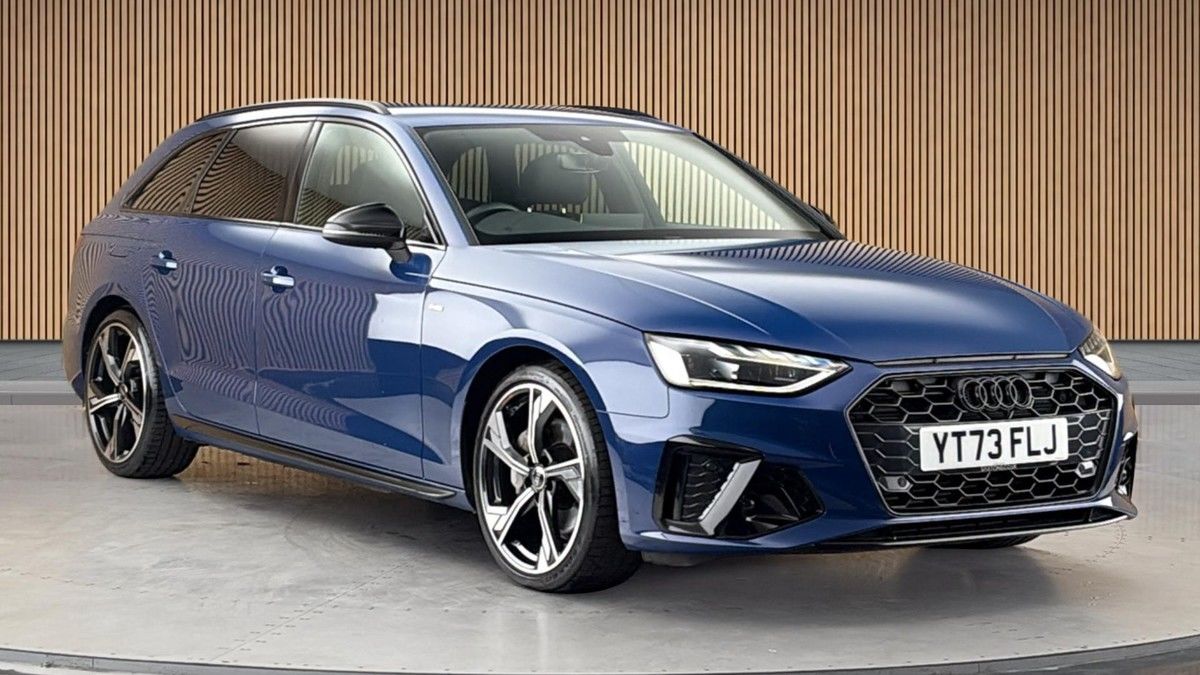 Audi A4 Avant Sticky Header Image