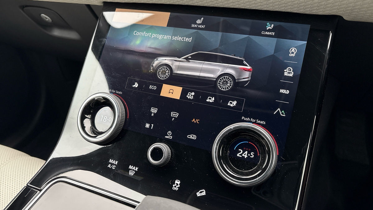More views of Land Rover Range Rover Velar