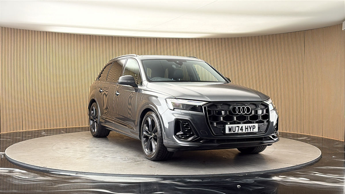 More views of Audi Q7