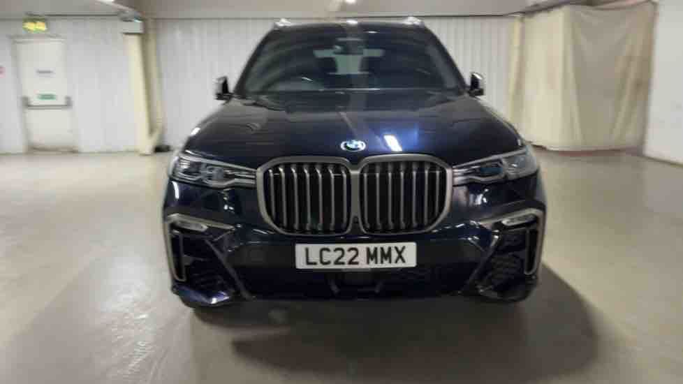 More views of BMW X7