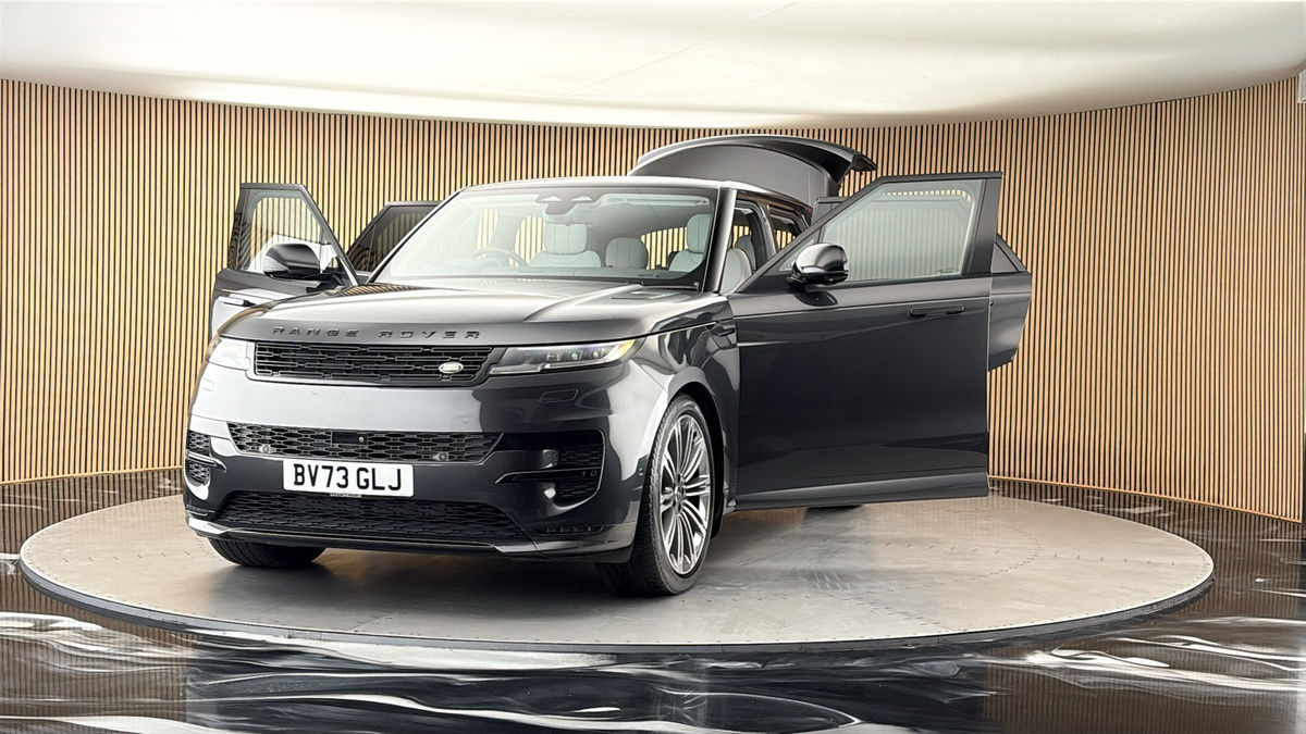 More views of Land Rover Range Rover Sport