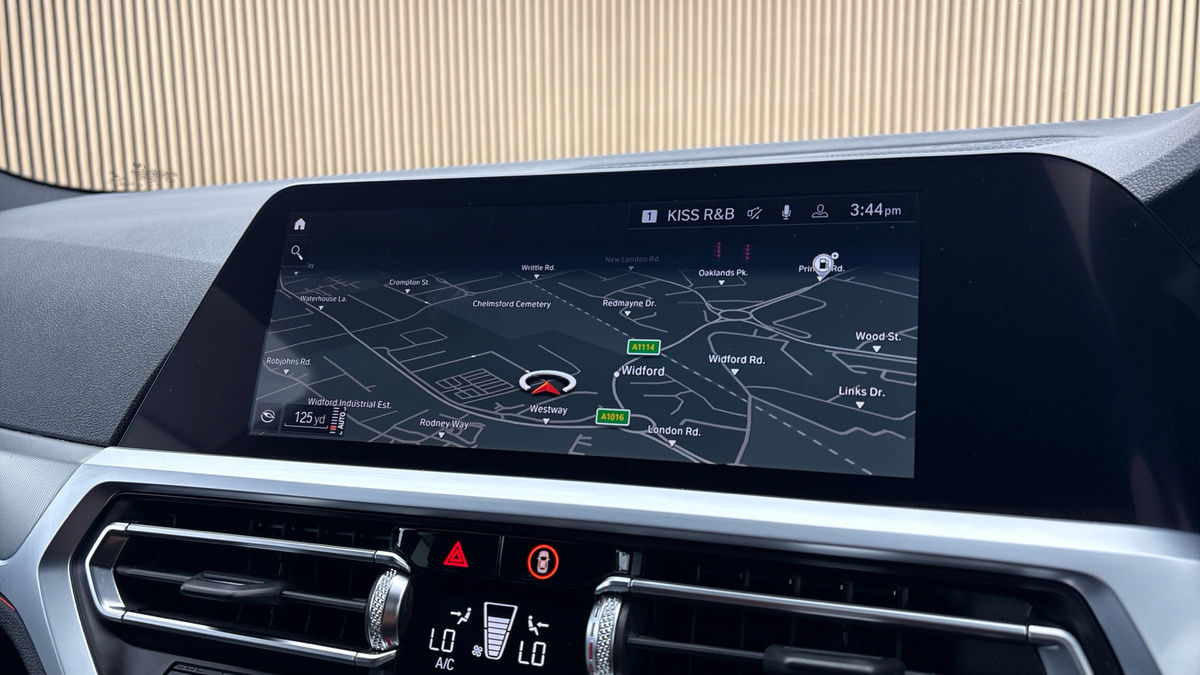 BMW 3 Series Image 17
