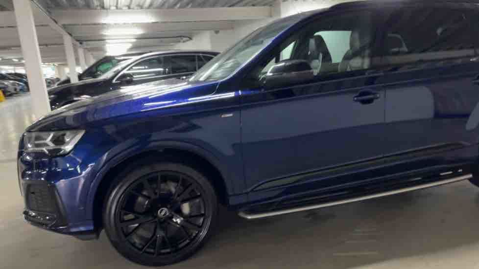 More views of Audi Q7