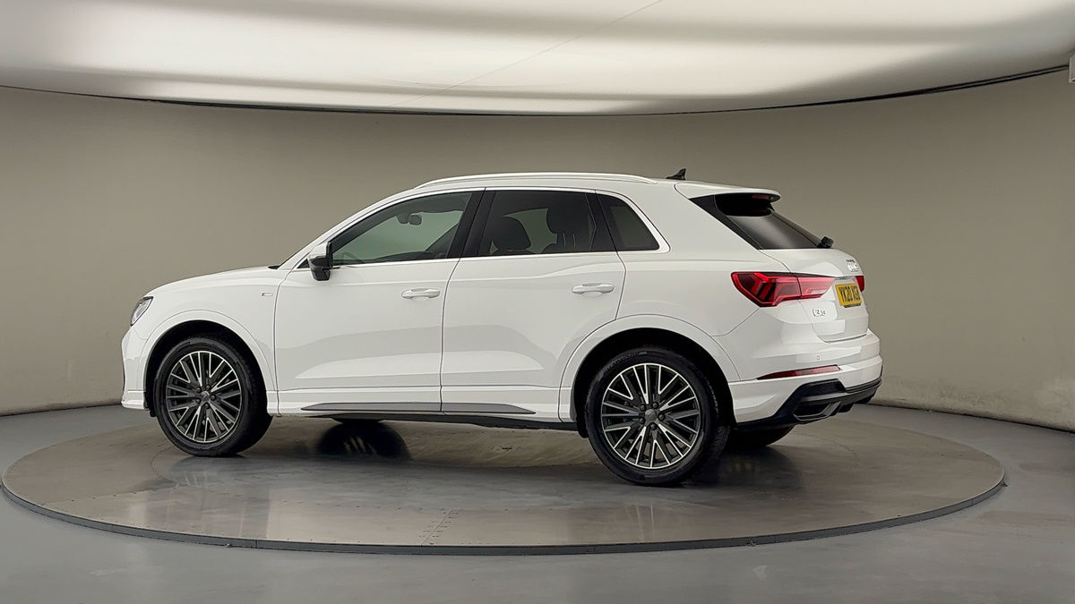 More views of Audi Q3