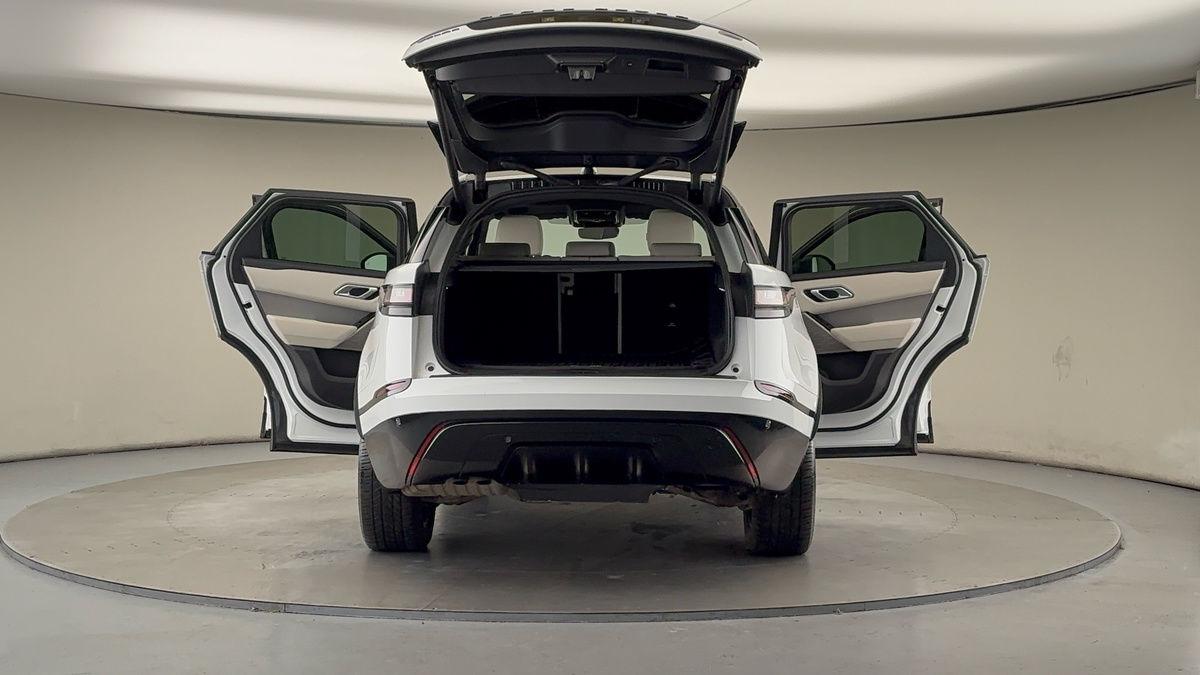 More views of Land Rover Range Rover Velar