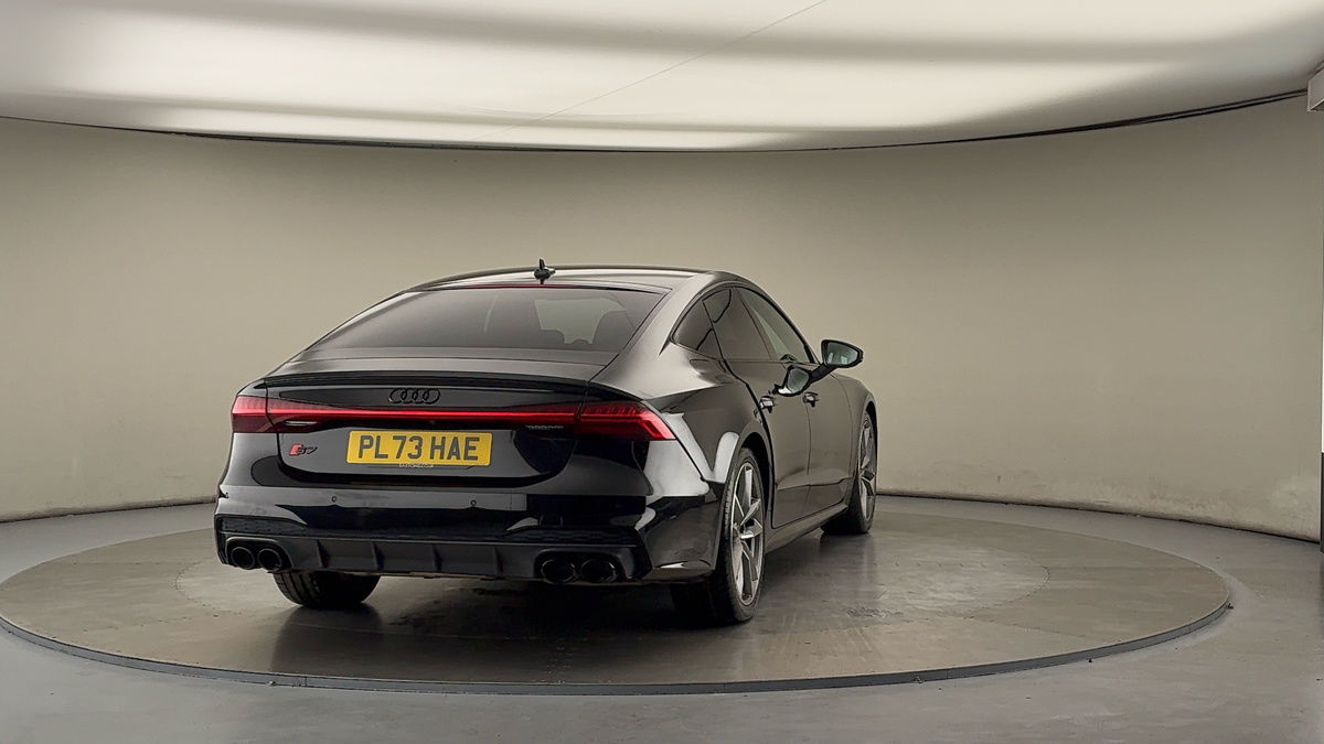 More views of Audi S7