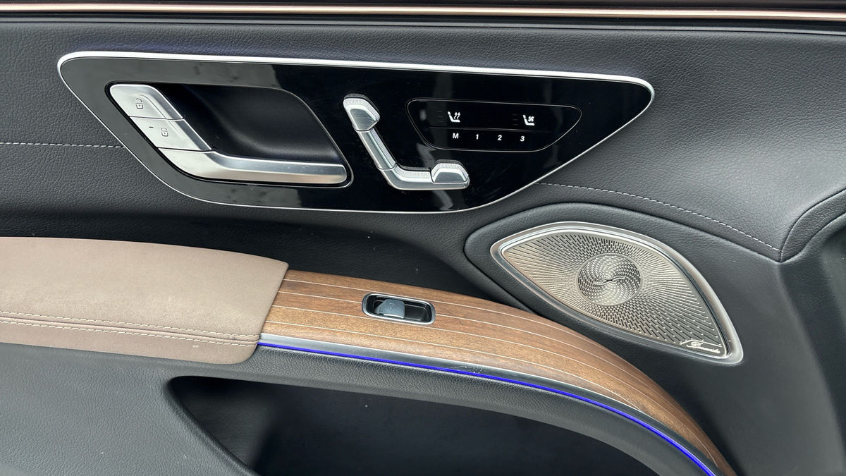 More views of Mercedes-Benz EQS