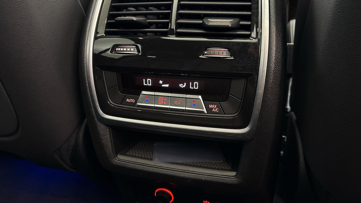 BMW X7 Image 26