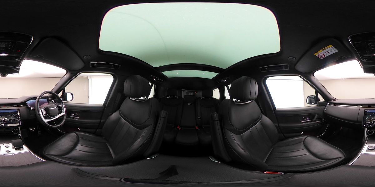 More views of Land Rover Range Rover