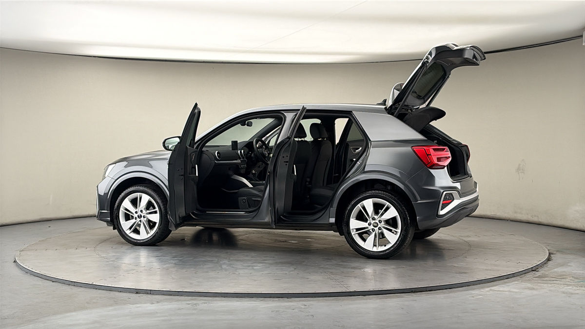 More views of Audi Q2