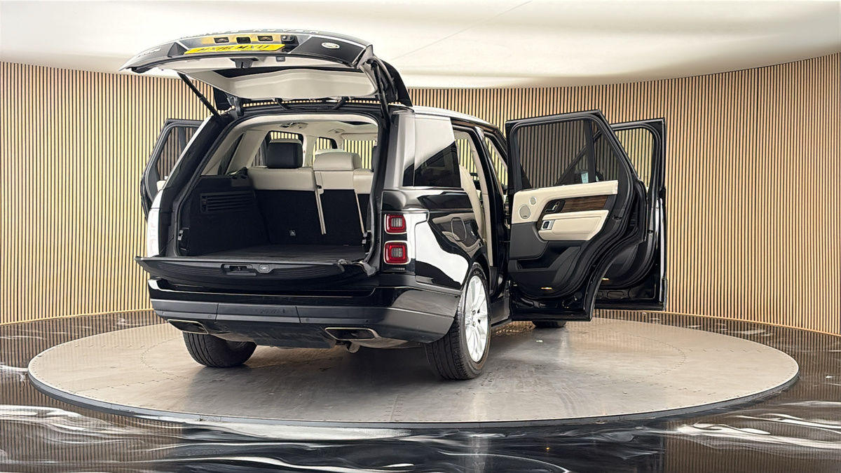 More views of Land Rover Range Rover