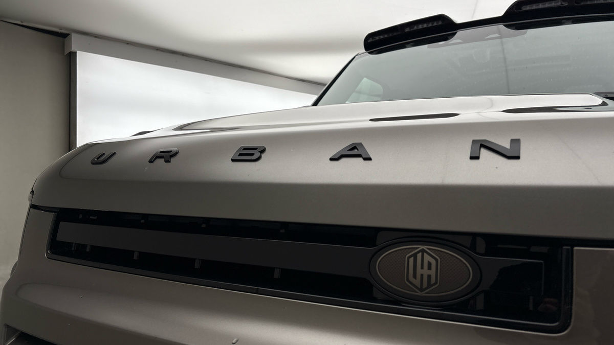 Land Rover Defender 110 Urban Image 24