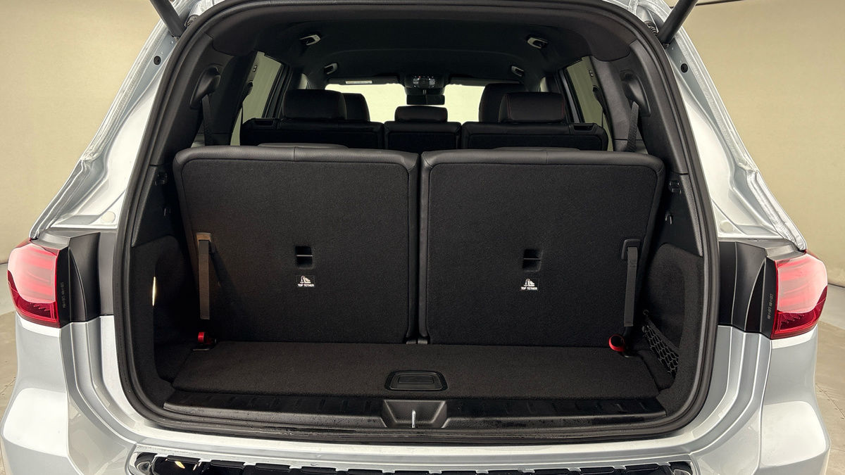 Mercedes-Benz GLB Image 11