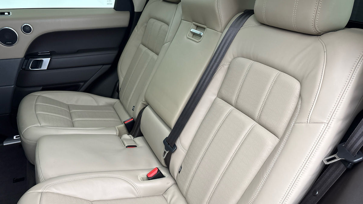 Land Rover Range Rover Sport Image 8