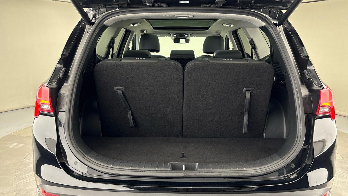 Hyundai Santa Fe Image 11