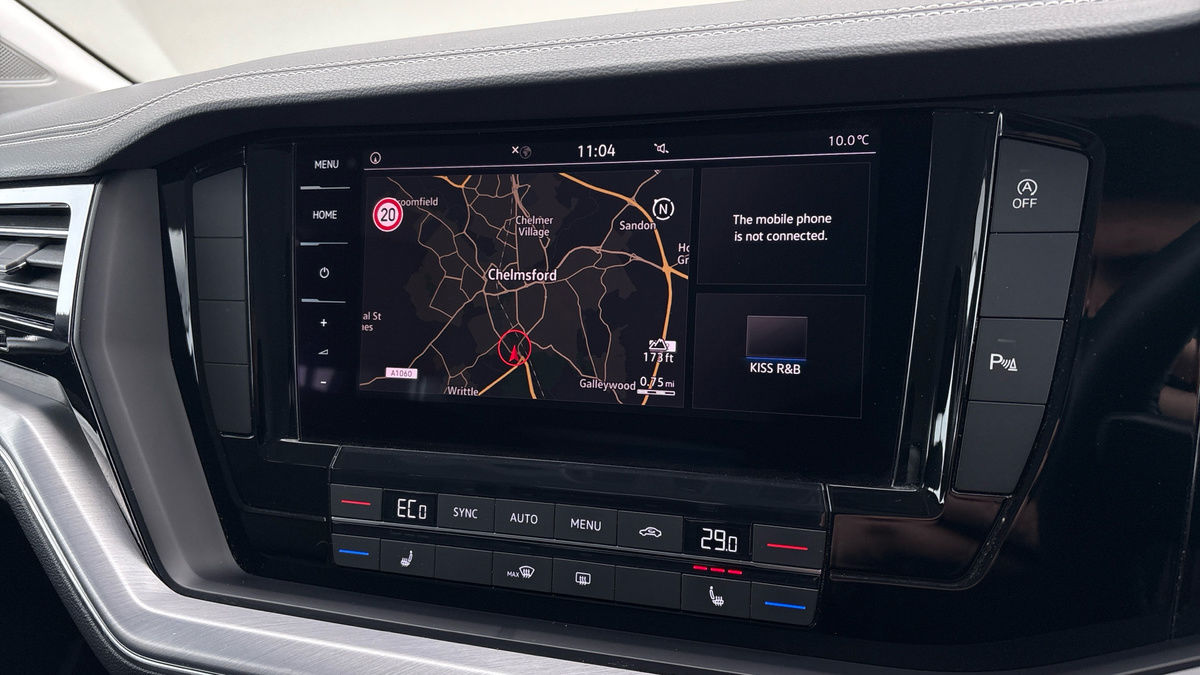 Volkswagen Touareg Image 17