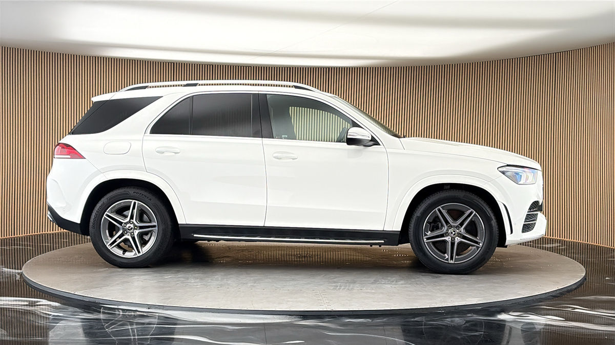 More views of Mercedes-Benz GLE