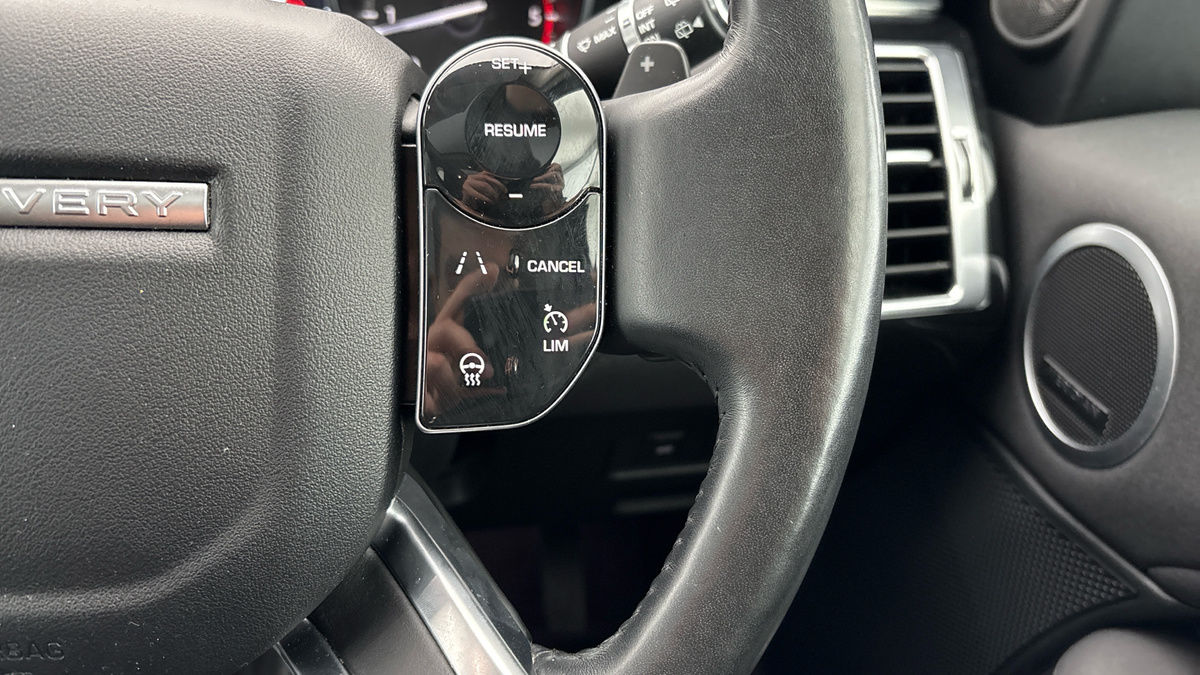 Land Rover Discovery Image 14