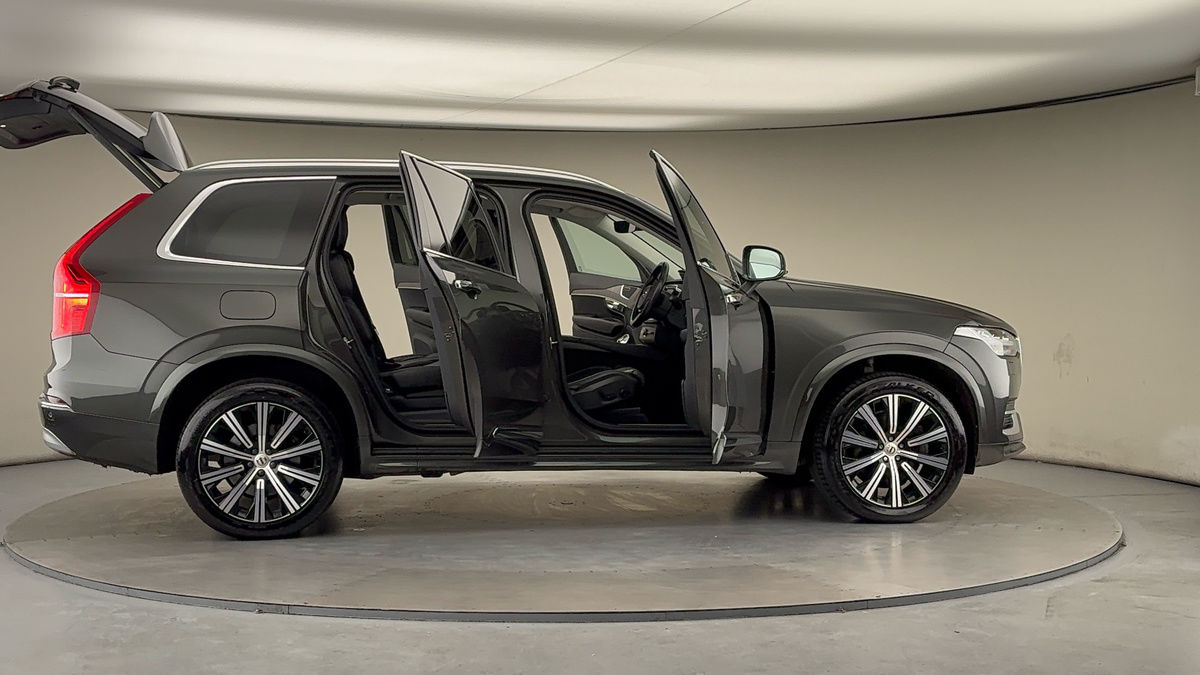 More views of Volvo XC90