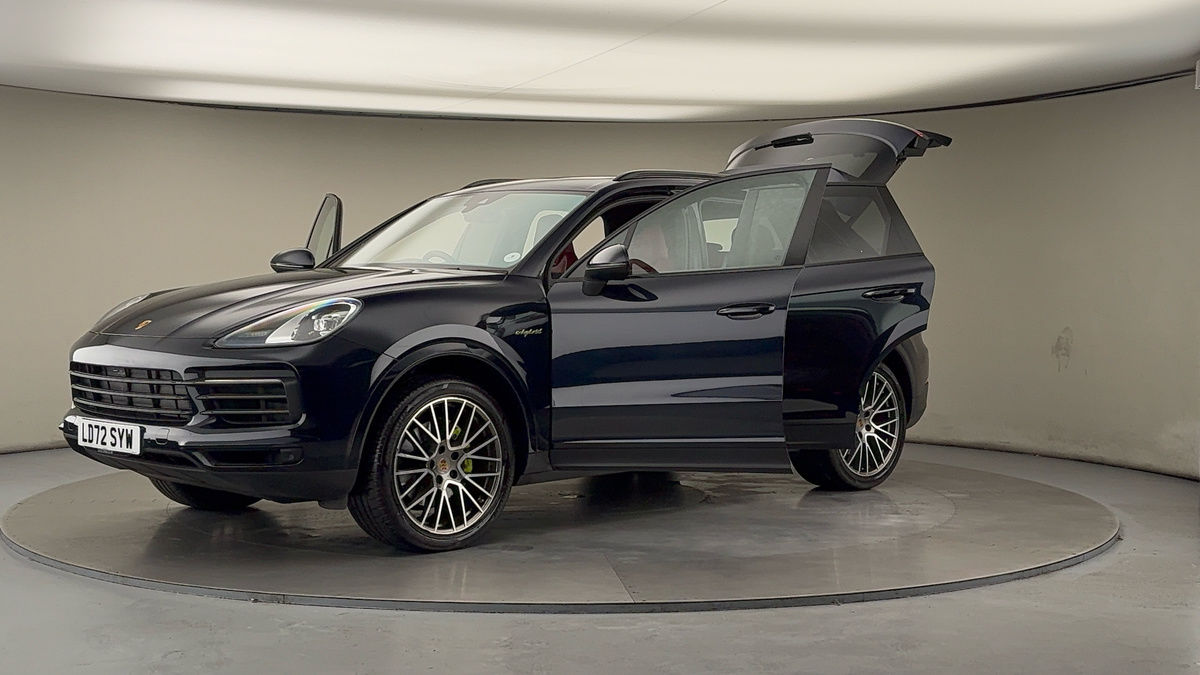 Porsche Cayenne Image 22